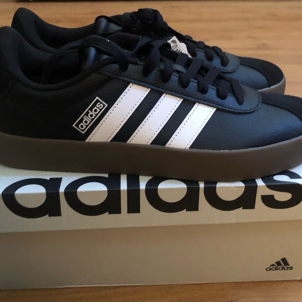 ADIDAS VL Court 3.0 Sneaker Men's Size US 9 Black/white /Gums